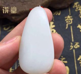 羊脂白玉不一定越白越好?
